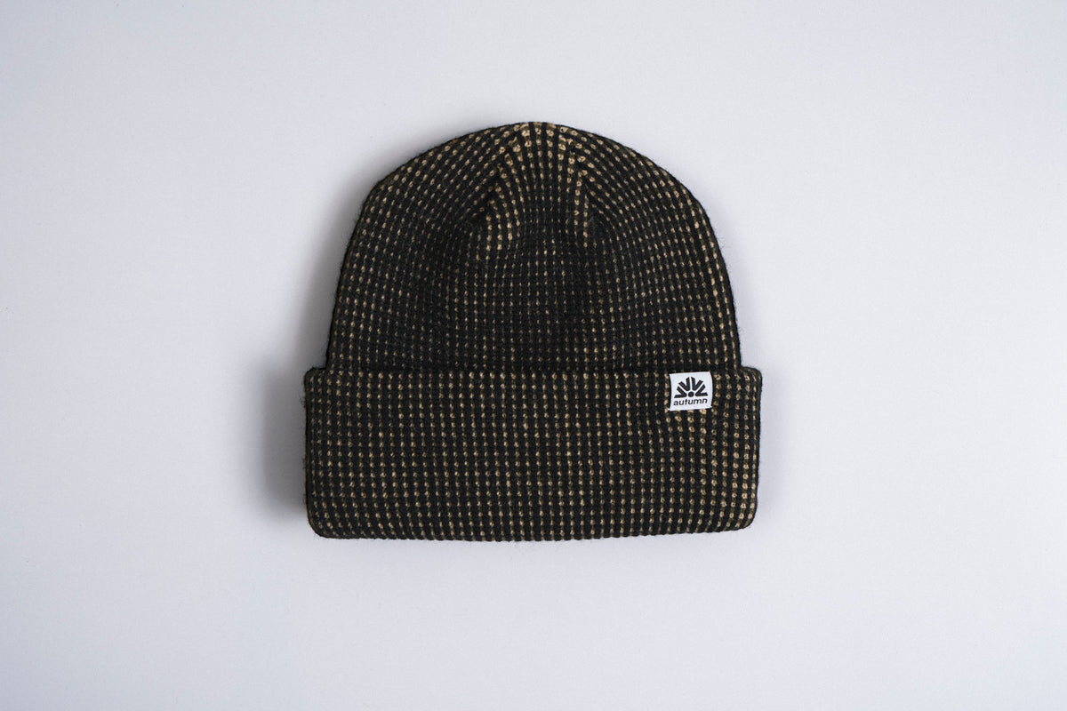 Bonnet Autumn Static Noir